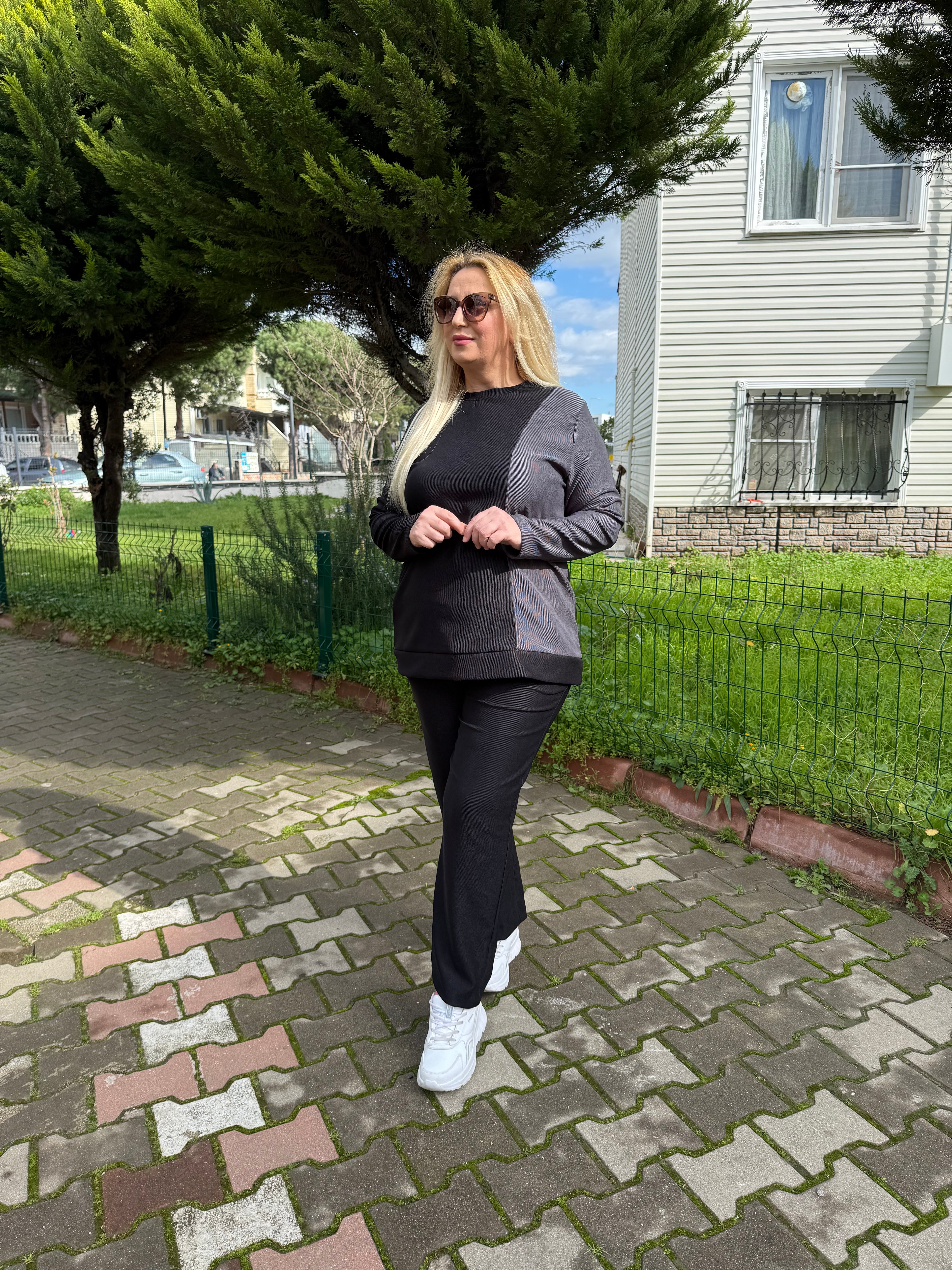 Büyük Beden Siyah - Gri Garnili Eşofman Takımı