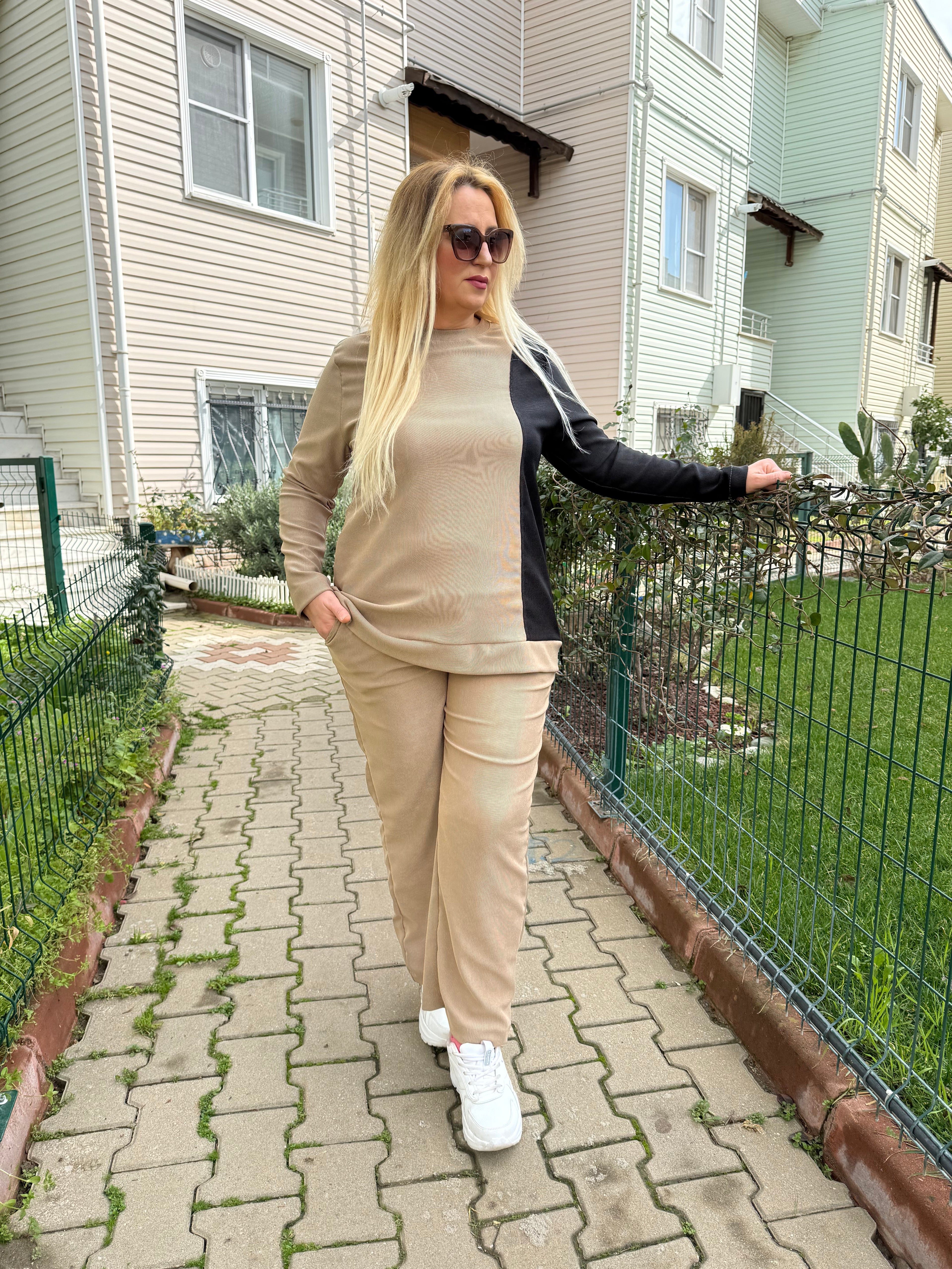 Büyük Beden Siyah - Bej Garnili Eşofman Takımı