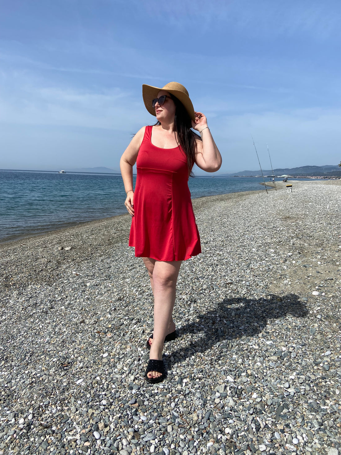 ŞORTLU KIRMIZI ELBİSE MAYO