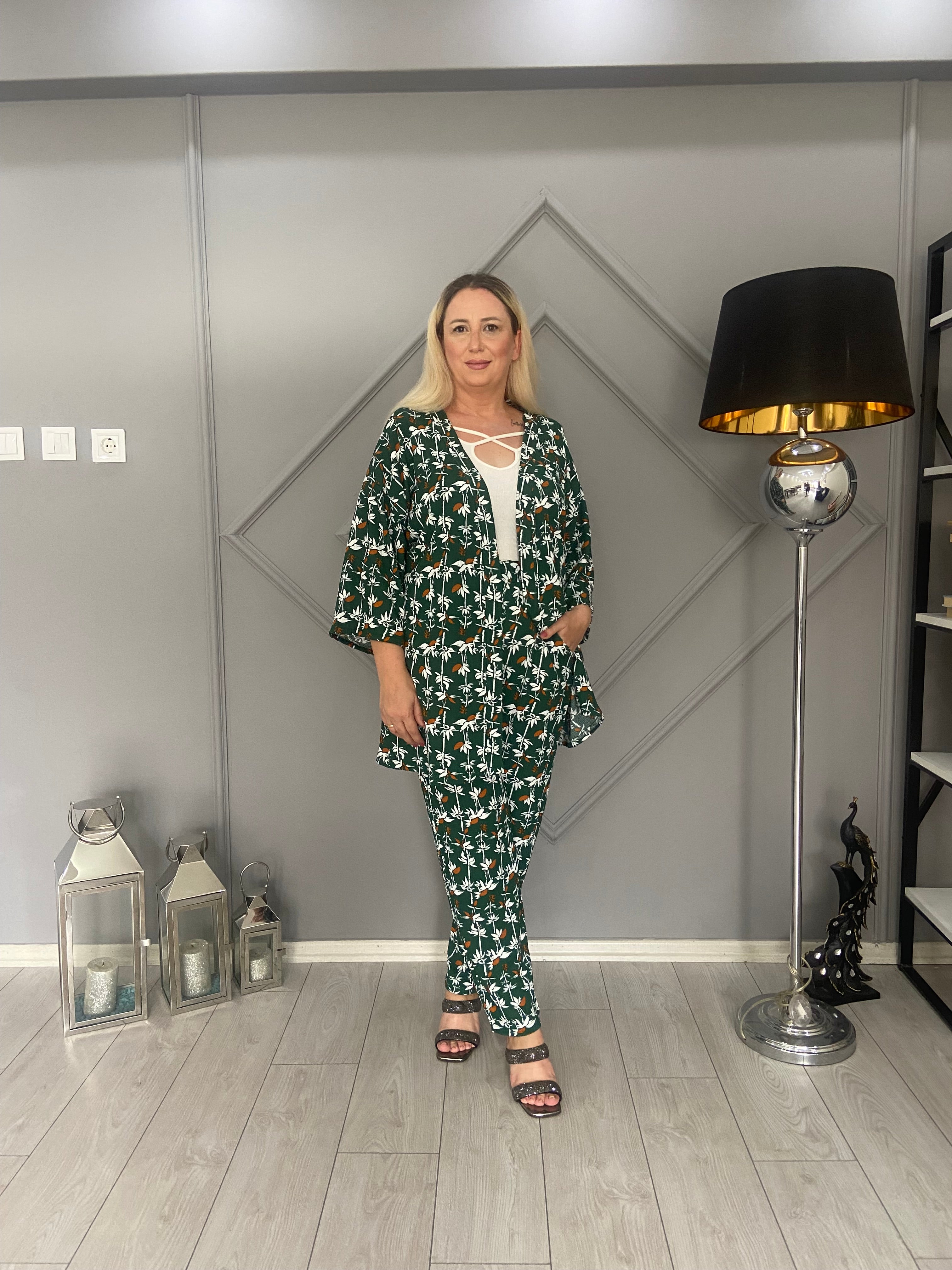 Yeşil Çiçek Desenli Kimono Takım