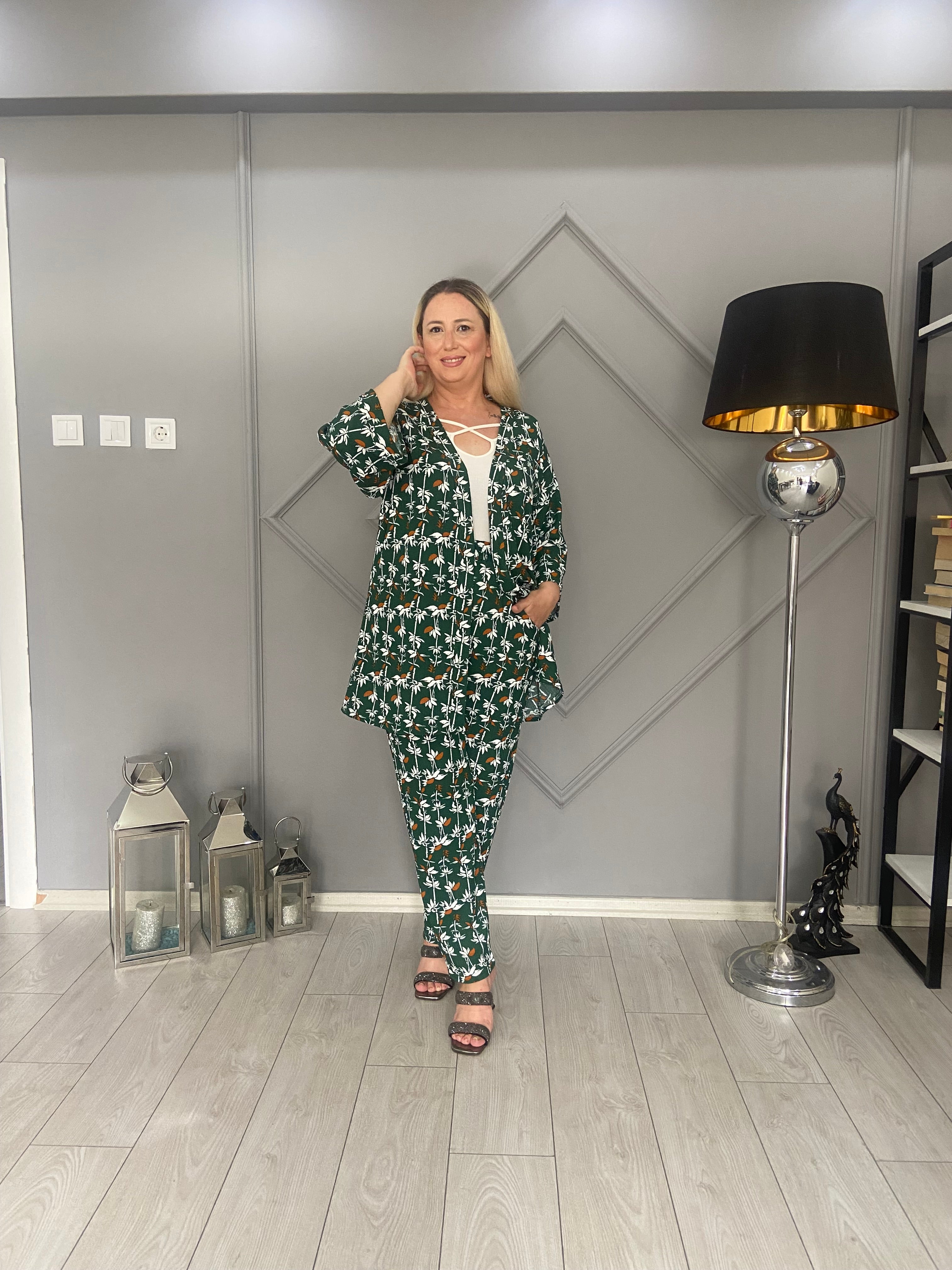 Yeşil Çiçek Desenli Kimono Takım