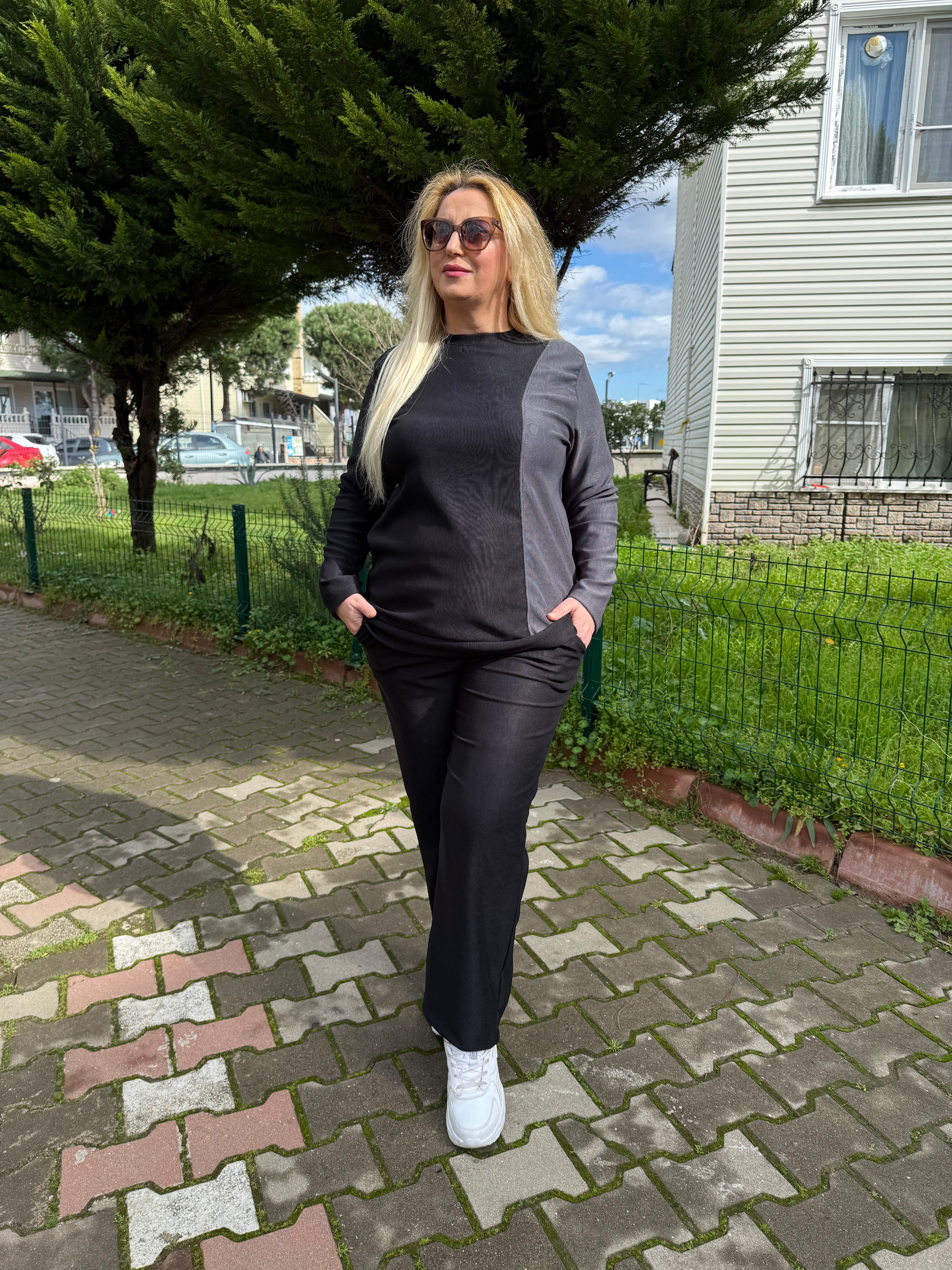 Büyük Beden Siyah - Gri Garnili Eşofman Takımı