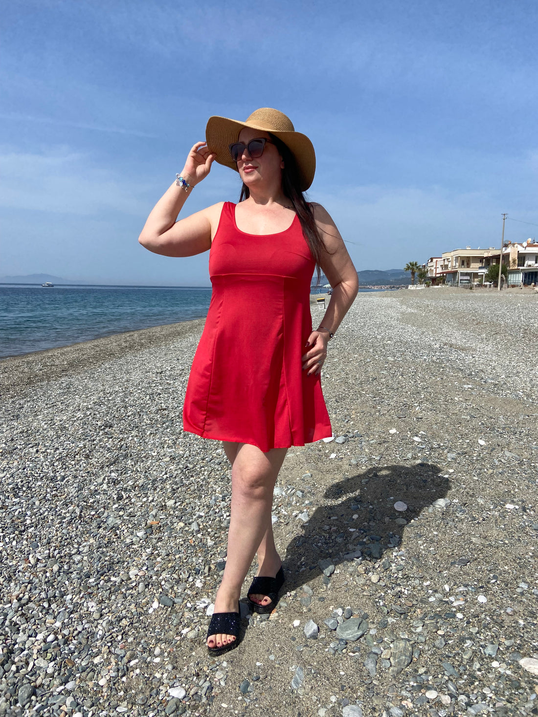 ŞORTLU KIRMIZI ELBİSE MAYO