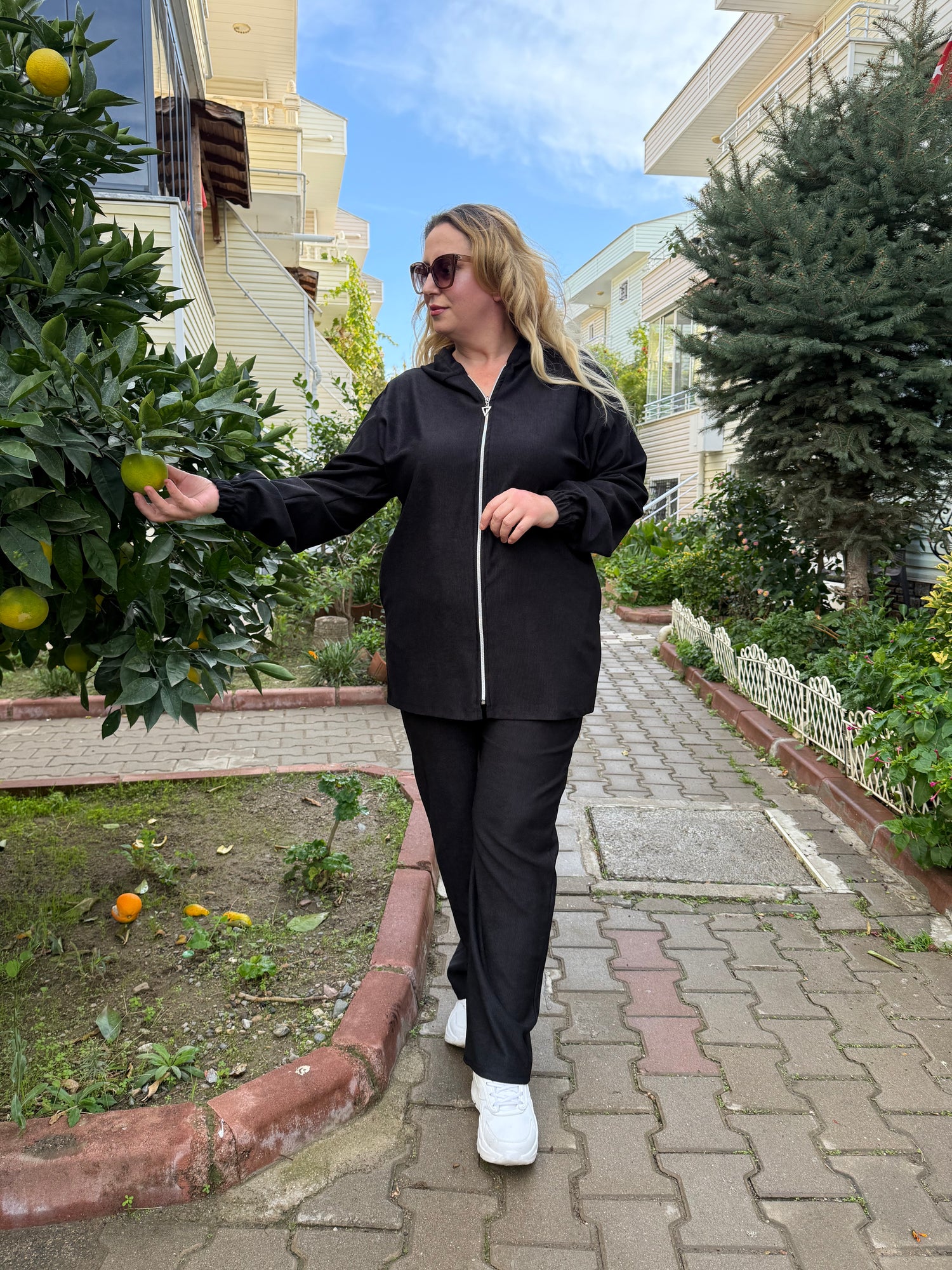 Kadın Fitilli Siyah Eşofman Takımı