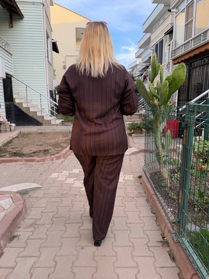Kahve Kendinden Çizgili Pantolon–Gömlek Takımı