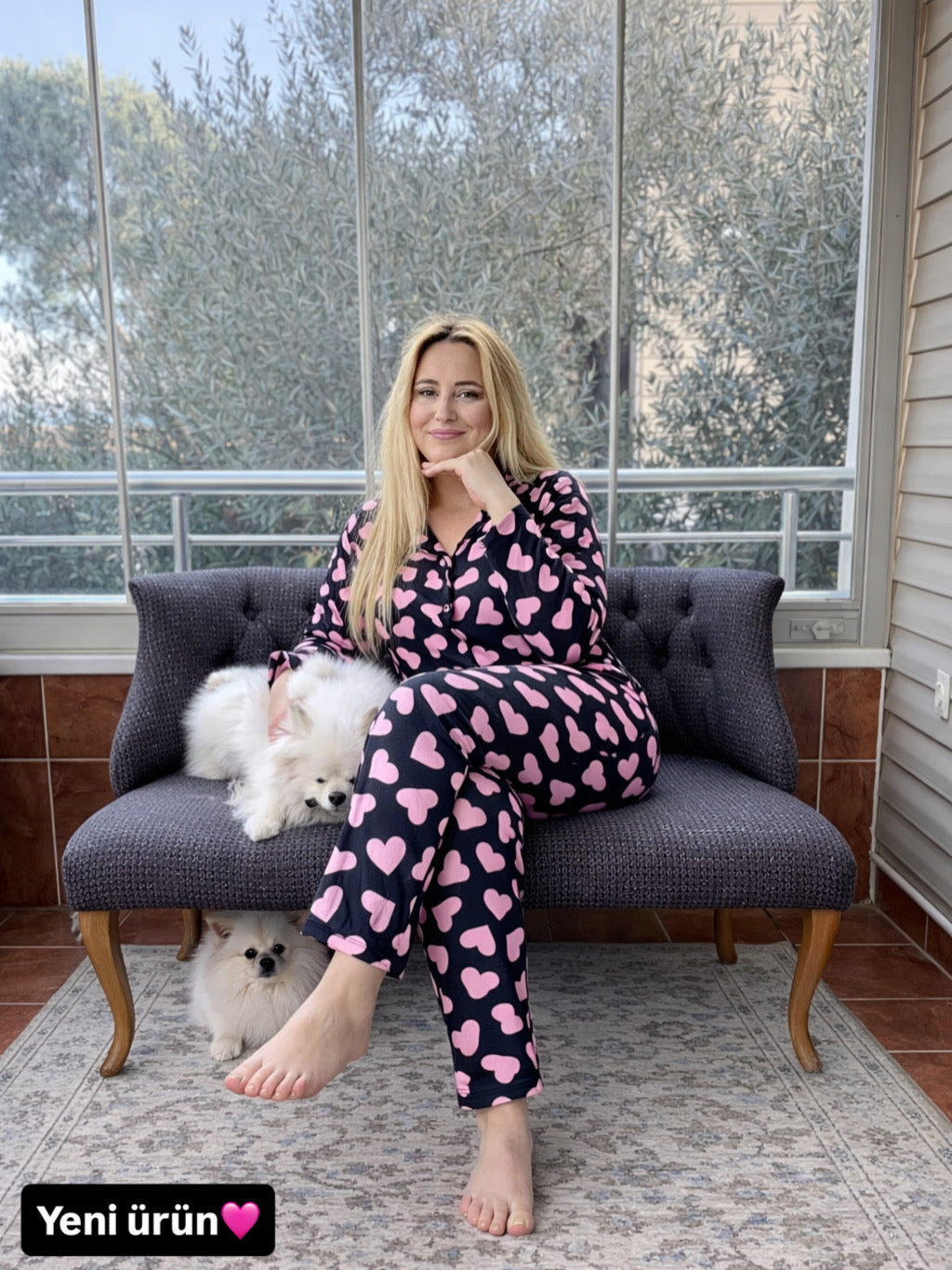 Siyah Kalp Desenli Rahat Kalıp Pijama Takımı