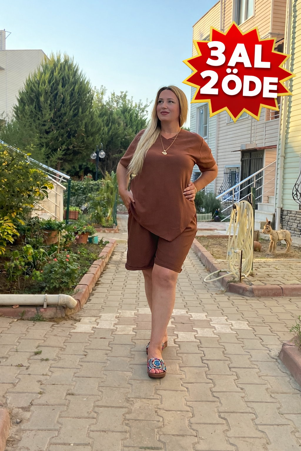 Tarçın Renk Cepli Şortlu Takım